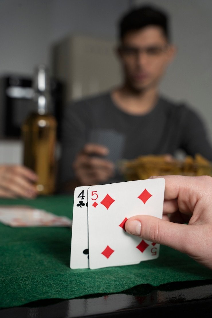 Antarmuka aplikasi socialtournament menampilkan kategori M-World Championship